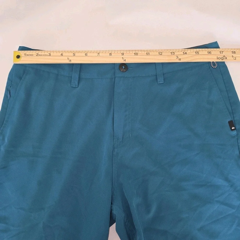 Quiksilver Amphibian Shorts Men 33 Blue Green Teal 4 Way Stretch Surf Swim 6.5